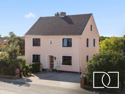 Idyllisches Reitanwesen! Zweifamilienhaus mit Nebengebäuden, Offenstall und Reitplatz