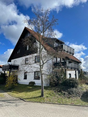 Attr. Maisonettewohnung mit großem Süd/West-Balkon u. Pkw-Stellplatz in idyll Lage zu verkaufen!