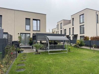 Modernes Reihenendhaus in TOP-Lage, großer Garten, Stellplätze, Pergola…