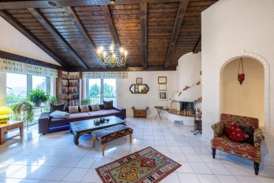 Großzügiges Wohnhaus mit Stil – Ihr Zuhause mit Gartenidylle und traumhaftem Kamin!