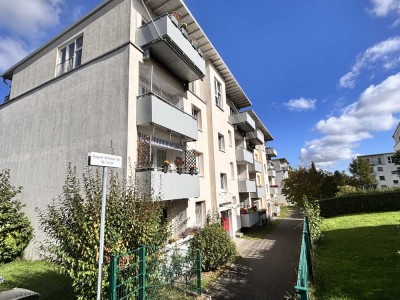 Gemütlich mit 2 Balkonen im Grünen! Übernahme Einbauküche möglich!
