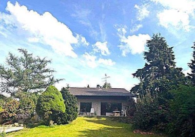 ATTRAKTIVER FREISTEHENDER BUNGALOW AUF HERRLICHEM GRUNDSTÜCK!
