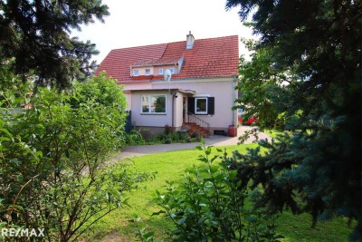 Großer Garten und Blick auf den Anninger - Entzückende Doppelhaushälfte in ruhiger Siedlungslage in Traiskirchen!