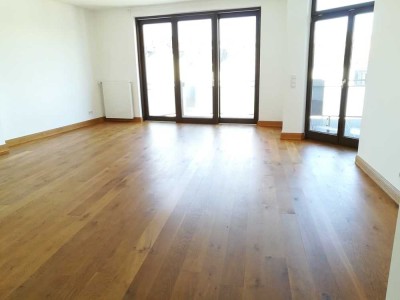 Zentrale, hochwertige 3-Zimmer Wohnung, Fußgängerzone, 104 qm, Balkon, Aufzug