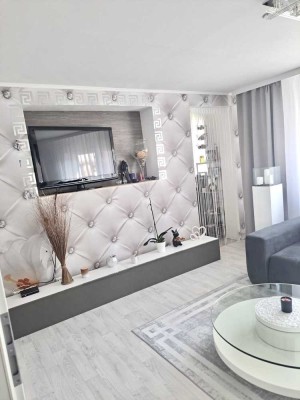Helle 3-Zimmer-Wohnung mit Balkon im 2. OG in Dittwar
