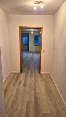 Attraktive 3- Zimmer- Maisonette-Wohnung mit Balkon und Einbauküche in Öhringen (Bezugsfrei)