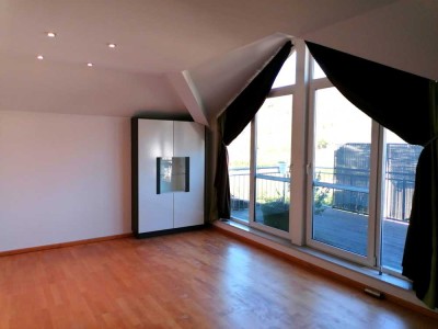 Trier-Euren: Stilvolle Maisonette-Wohnung mit exklusivem Wohnkomfort und Weitblick