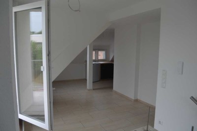 2 Zimmer Wohnung in Karben mit großer Terrasse und Carport