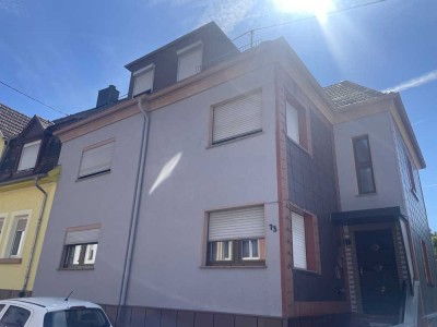 Geräumiges Mehrfamilienhaus in Neunkirchen/Wiebelskirchen