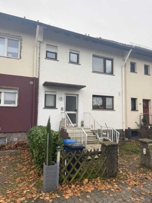 Familienfreundliches Einfamilienhaus mit großzügigem Garten und Garage in Seligenstadt