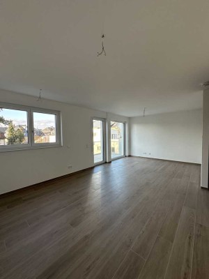 Neubau-Erstbezug: Helle 3-Zimmer-Wohnung mit zwei Balkonen in Frankfurt
