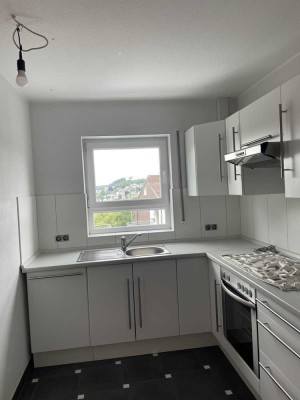 Freundliche 3-Zimmer-Hochparterre-Wohnung mit gehobener Innenausstattung mit Einbauküche in Olpe