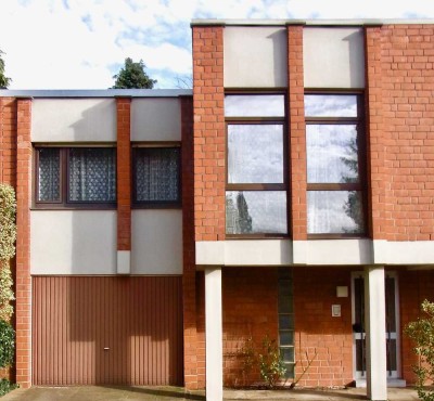 Atriumhaus im Bauhausstil (Architekt Benno Sommer) auch als Renditeobjekt