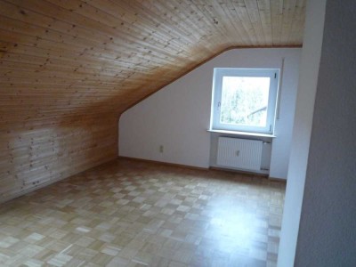 3-Zimmer-Dachgeschosswohnung in Hallstadt
