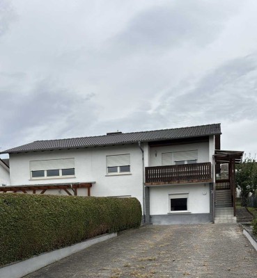 Helle 4-Zimmer Wohnung mit Balkon in Nidda