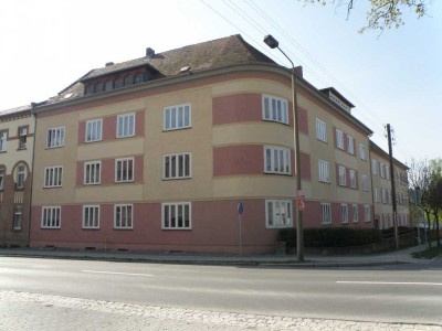 Sehr schöne, sanierte Altbau-Wohnung