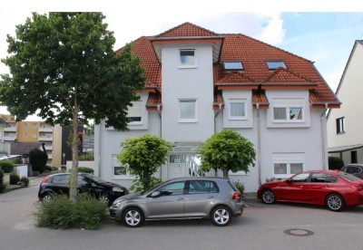 OFTERSHEIM! Geräumige 2 ZKB Wohnung in Oftersheim