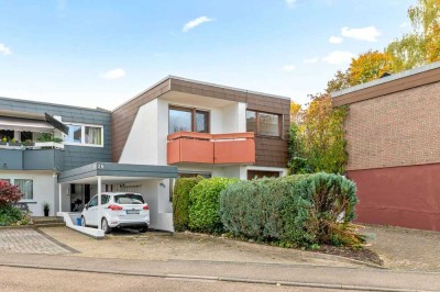 Doppelhaushälfte mit vielseitigem Raumkonzept, Garten, Garage und Einliegerwohnung