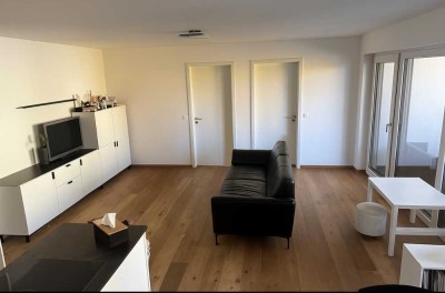 Stilvolle, neuwertige 3-Zimmer-Wohnung mit Balkon und EBK in Bad