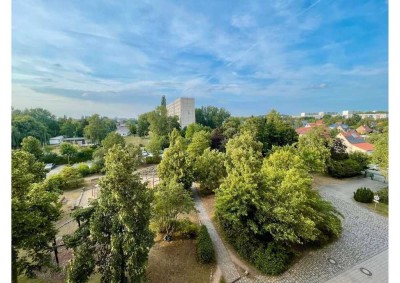 Wohnen auf zwei Ebenen: Ihre lichtdurchflutete Maisonette in Biesdorf – Modern, Geräumig, Zentral