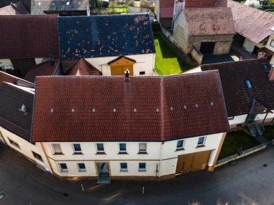 Geräumiges, preiswertes und modernisiertes 6-Zimmer-Einfamilienhaus in Ilbesheim