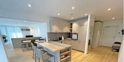 Geschmackvolle, vollständig renovierte 1,5-Zimmer-Wohnung mit Balkon und EBK in Gießen