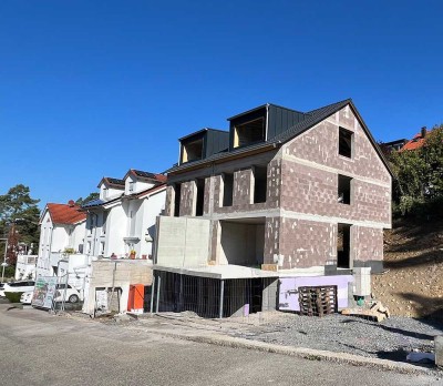 "JETZT BESICHTIGEN und im Sommer 26 bereits einziehen" Moderne DHH in Flacht in Idyllische Randlage
