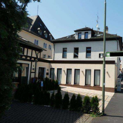 Helle Wohnung mit 2 Zimmern und Balkon