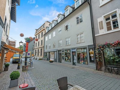 Kernsanierte Altbauwohnung inmitten der Innenstadt