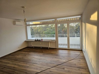 3-Zimmer-Wohnung mit gehobener Innenausstattung mit EBK in Karlsruhe