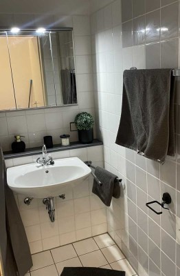 CITY Appartement / Provisionsfrei / frisch renoviert