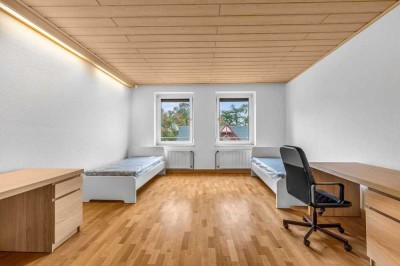 Großzügige 2-Zimmer-Wohnung mit Küche teilmöbliert (Als WG geeignet)