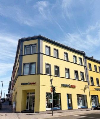 Zentrales & voll vermietetes Mehrfamilienhaus mit langfristig vermieteter Bank in Altstadtlage