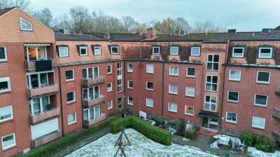 Charmante 2-Zimmer-Dachgeschosswohnung mit Balkon und Tiefgaragenstellplatz!