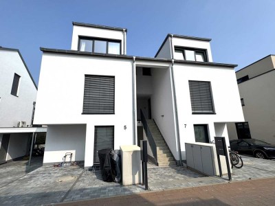 Frei ab 01.12.25 - Hochwertige Maisonette-Wohnung in moderner Doppelhaushälfte