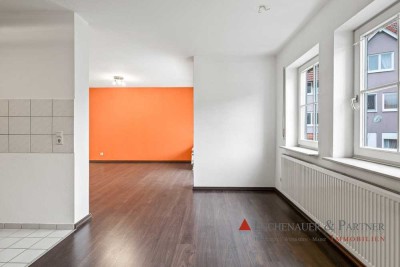 Lichtdurchflutete 2 ZKB mit Neckarblick, großzügigem Balkon, moderner Einbauküche und TG-Stellplatz