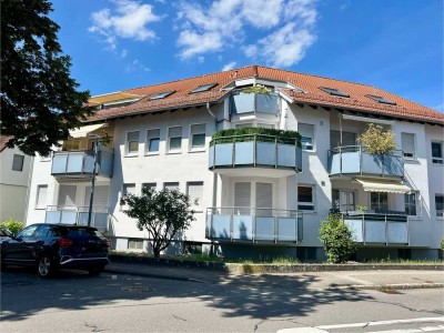 Schöner Wohnen...Helle 3,5 Zimmer-Wohnung mit EBK, 2 Balkonen, TG, gesuchte, ruhige Lage