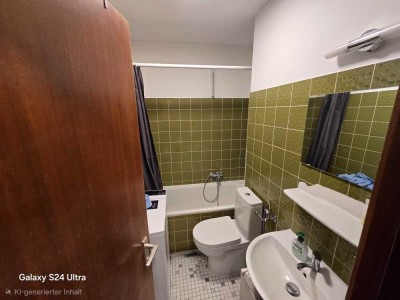 Helle 1-Zimmer Wohnung im 1. OG in München-Berg am Laim