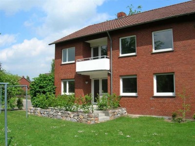 Schöne Erdgeschosswohnung mit großer Terrasse