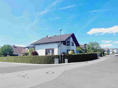 Bad Camberg: Gemütliches Zuhause mit Kamin und Terrasse