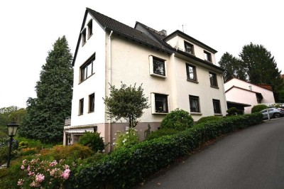 ***** Attraktive Wohnung mit großer Terrasse und wunderschönem Ausblick..... ******