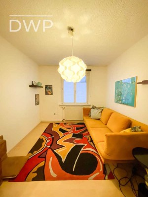 Ab 01.03.25: WG-geeignete 2-Zimmer-Wohnung mit Balkon in zentraler Lage"