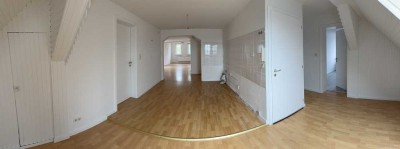 Helle Dachgeschosswohnung in Lehrte-Hämelerwald