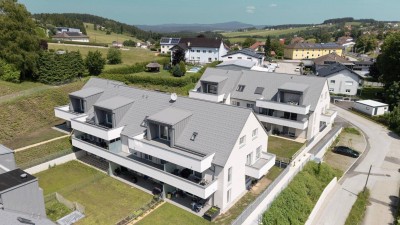 Jetzt besichtigen und in Kürze einziehen - Eigentumswohnung mit Eigengarten, Tiefgarage und Lift - Hellmonsödt
