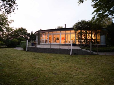 Außergewöhnlicher Bungalow mit Schwimmbad