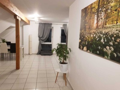 Lichtdurchflutete 2,5 Zimmer Maisonettew. Mit Ebk in Gerolsheim