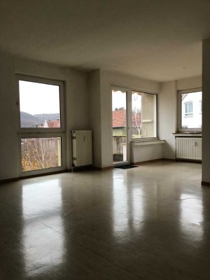 Barrierefreie und helle 2 Zimmer mit Balkon *mit Wohnberechtigungsschein (WBS)* ab sofort