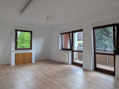 3-4 Zimmer-Wohnung mit Balkon und EBK in Rheinstetten