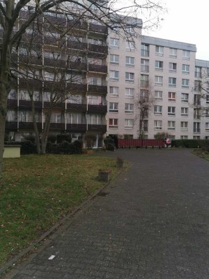 Geschmackvolle 1-Raum-EG-Wohnung mit EBK und kleinem Garten