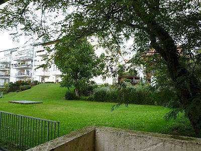 Attraktive 1,5 Zi.- Wohnung mit Balkon u. EBK in zentraler ruhiger Lage